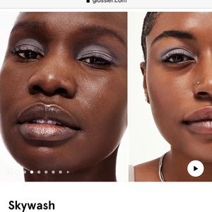 NIB Glossier Skywash in Pool
